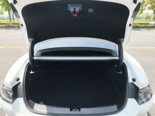 Xiaomi Auto SU7 2026 (100 км)