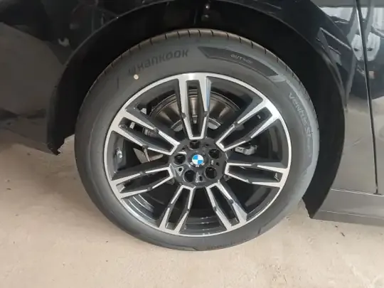 BMW 5 Series 2026 (100 км)