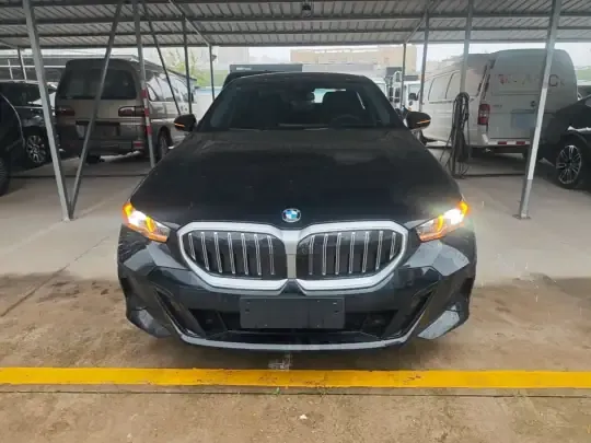 BMW 5 Series 2026 (100 км)