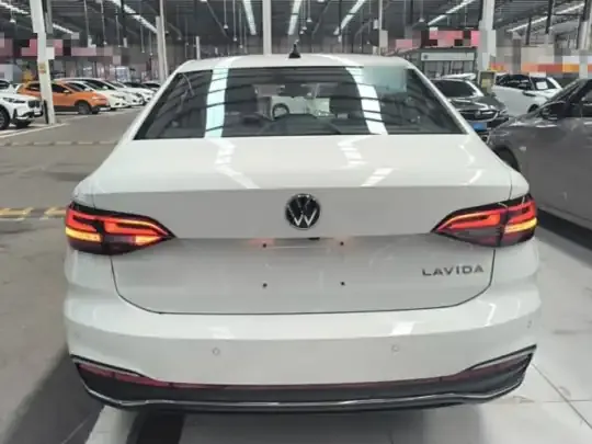 Volkswagen Lavida 2026 (200 км)