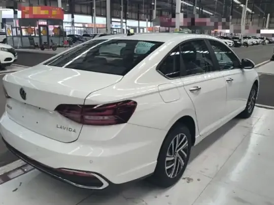 Volkswagen Lavida 2026 (200 км)