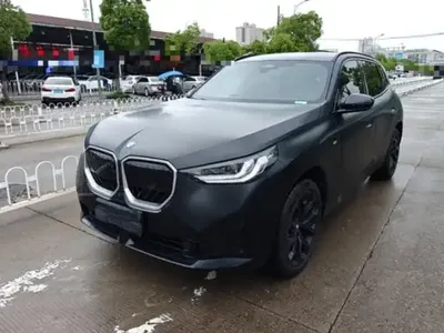 BMW X3 2026 (9900 км)
