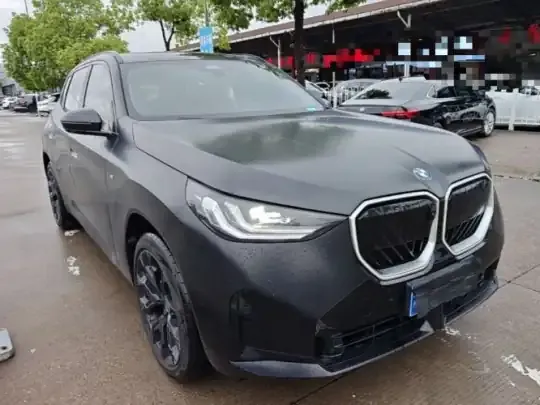 BMW X3 2026 (9900 км)
