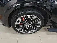 Zeekr 8X 2026 (300 км)