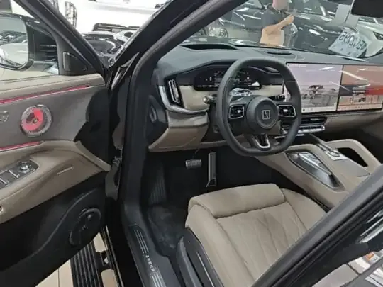 Zeekr 8X 2026 (300 км)