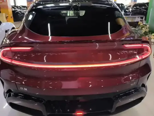 Xiaomi Auto YU7 2026 (100 км)